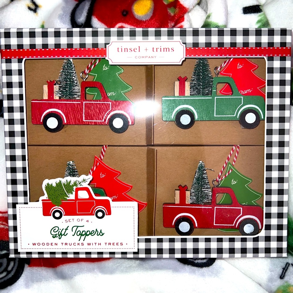 NIB 🎅🏾 wood gift topper 4 pc NEW Tinsel & Trims Company trucks with trees🌲